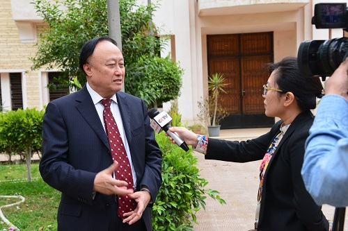 朱善璐書記接受中央電視臺專訪.JPG