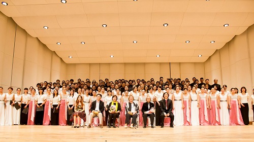 三校代表團及演出人員合影.pic.jpg 三校代表團及演出人員合影.pic.jpg